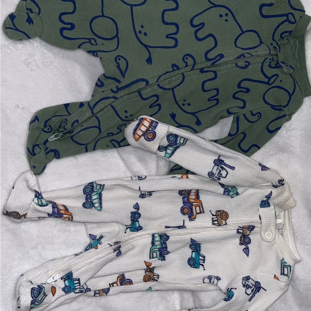 Adorable newborn Baby Footed Pajamas Set - Green and White